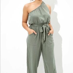 One shoulder jumpsuit✨